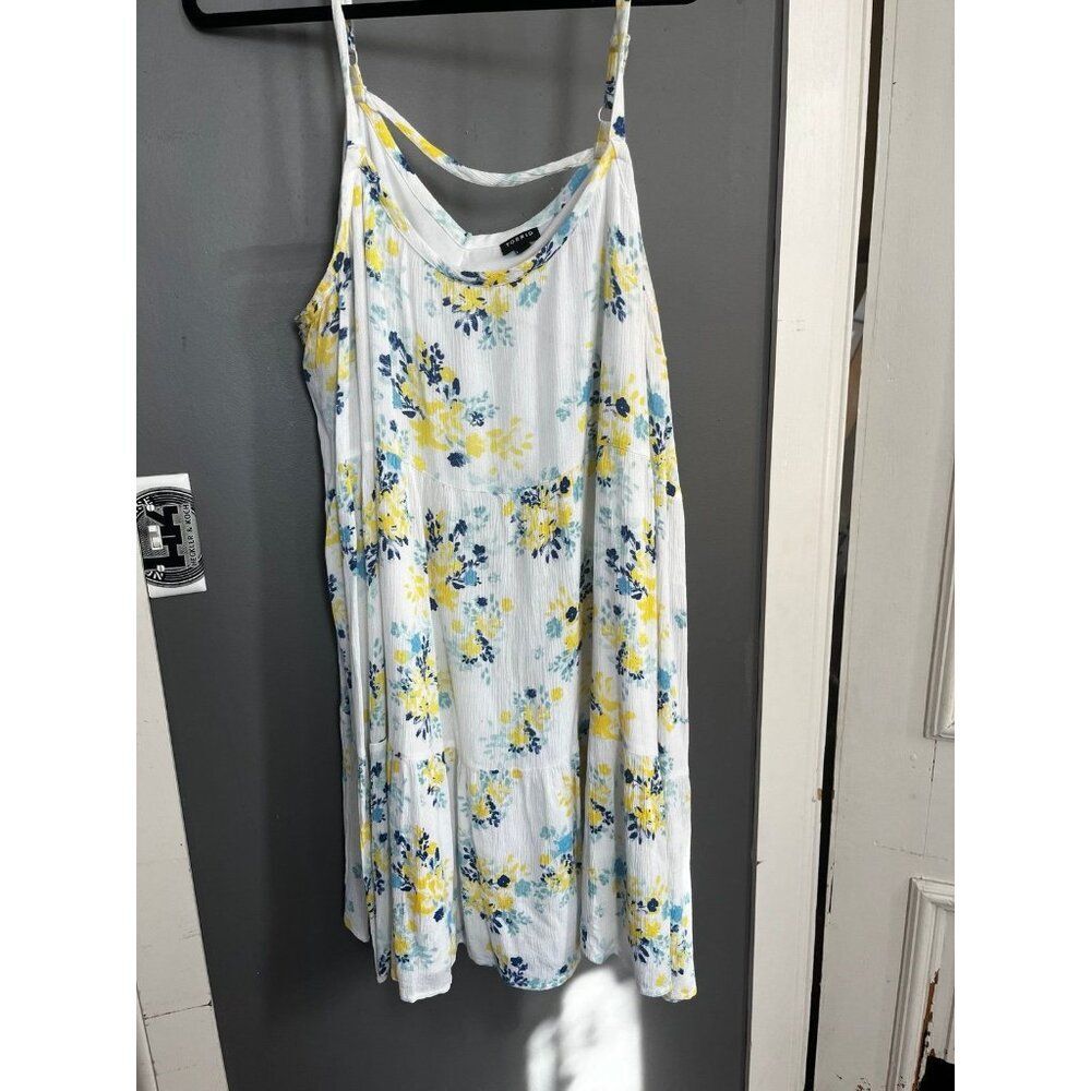 Torrid size 2 white floral midi dress